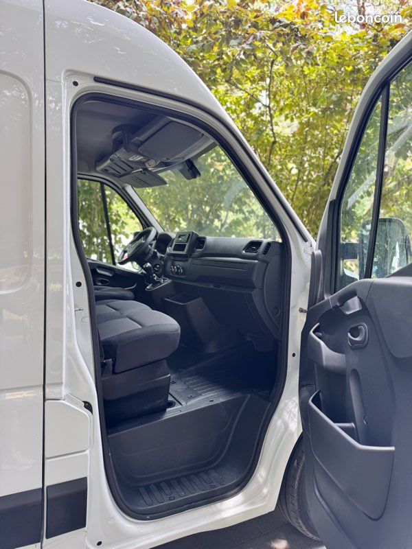 RENAULT MASTER FGN TRAC L2H2 BLUE 2,3 DCI 135 GRAND CONFORT - 14 991 HT - TVA RÉCUPÉRABLE - Sort de révision (image 4)