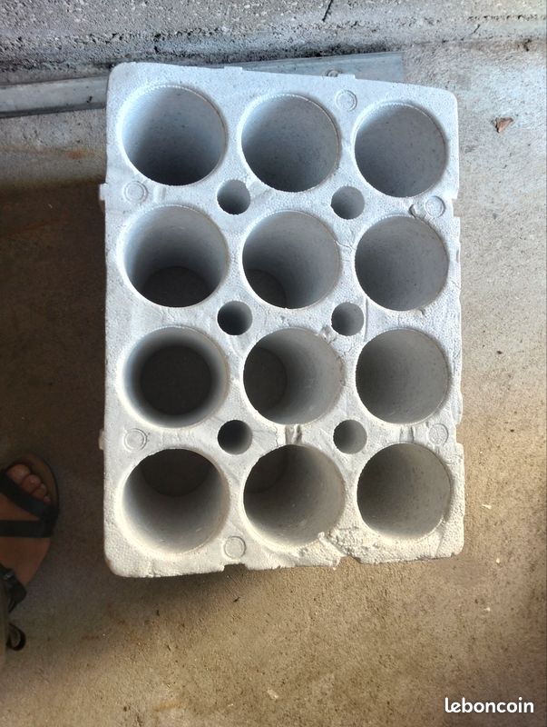 Casier polystyrène pour bouteille de vin (image 1)