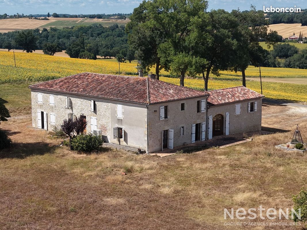 Maison 7 pièces 209 m² · à Condom · 209 m² · 320 000 €