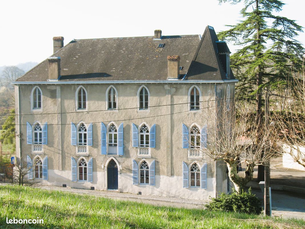 Maison 15 pièces 473 m² · à Salies-de-Béarn · 473 m² · 695 000 €