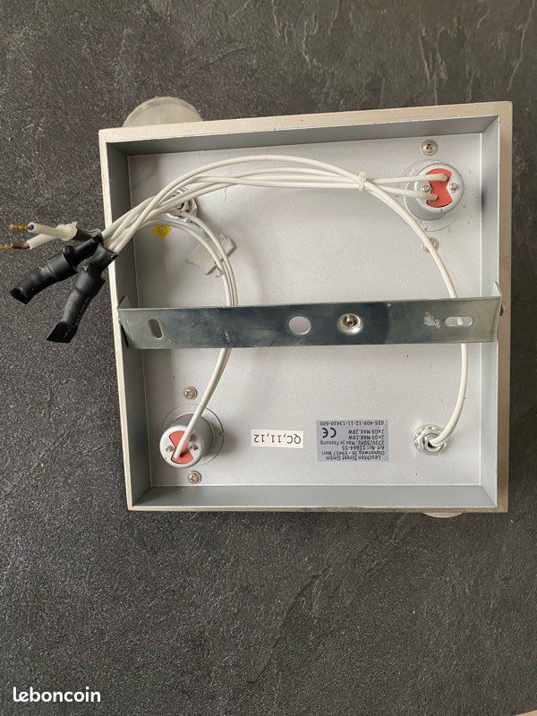 Plafonnier led carré 4 ampoules (image 3)