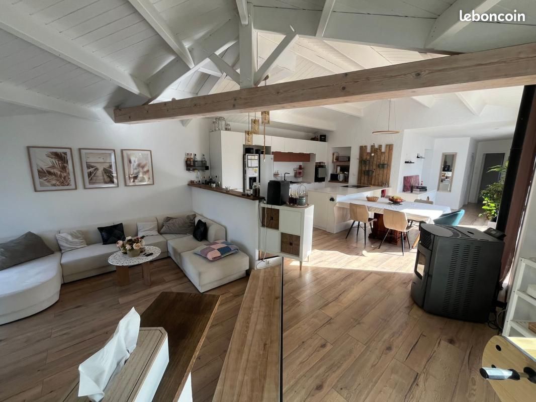 Maison 5 pièces 169 m² · à Coëx · 169 m² · 332 000 €