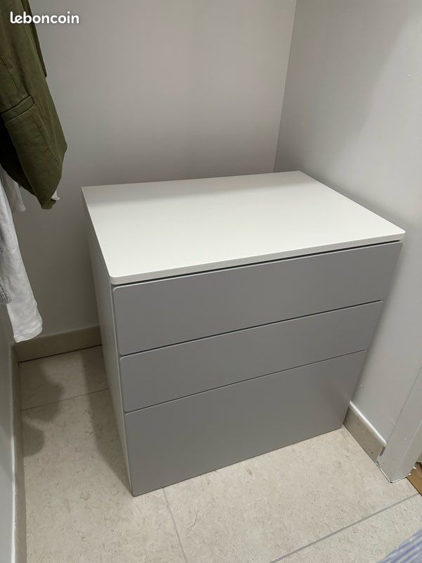 SMÅSTAD / PLATSA Commode 3 tiroirs, blanc/gris, 60x42x63 cm (image 2)