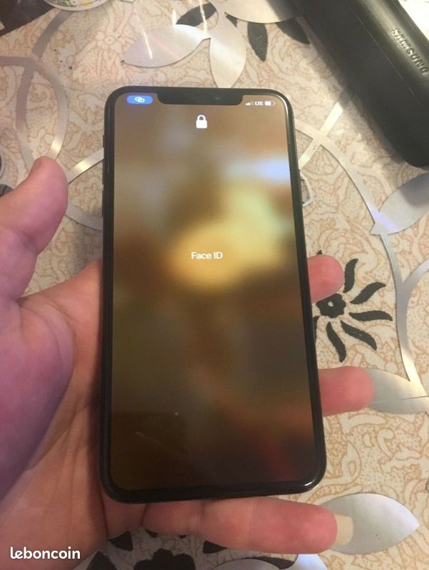 IPhone 11 pro (image 1)