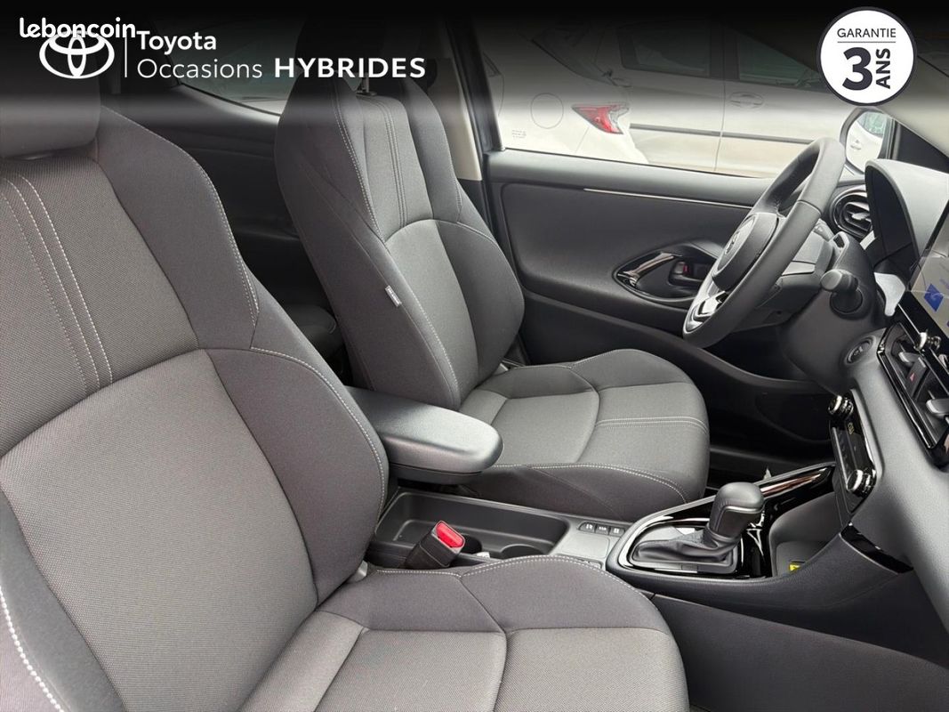 Toyota Yaris 116h Design 5p MY26 (image 6)