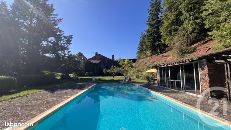 Ferme 5 pièces 251 m²