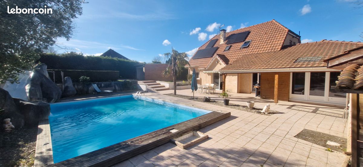 Maison 7 pièces 190 m² · à Doumy · 190 m² · 325 000 €