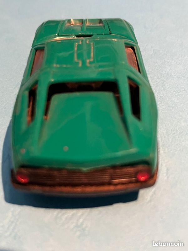 Mercedes C111 au 1/43 de Chez Norev n°172 (image 4)