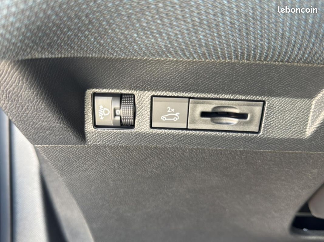 CITROëN C5 AIRCROSS 1.2 hybride 145 plus boite automatique (image 17)