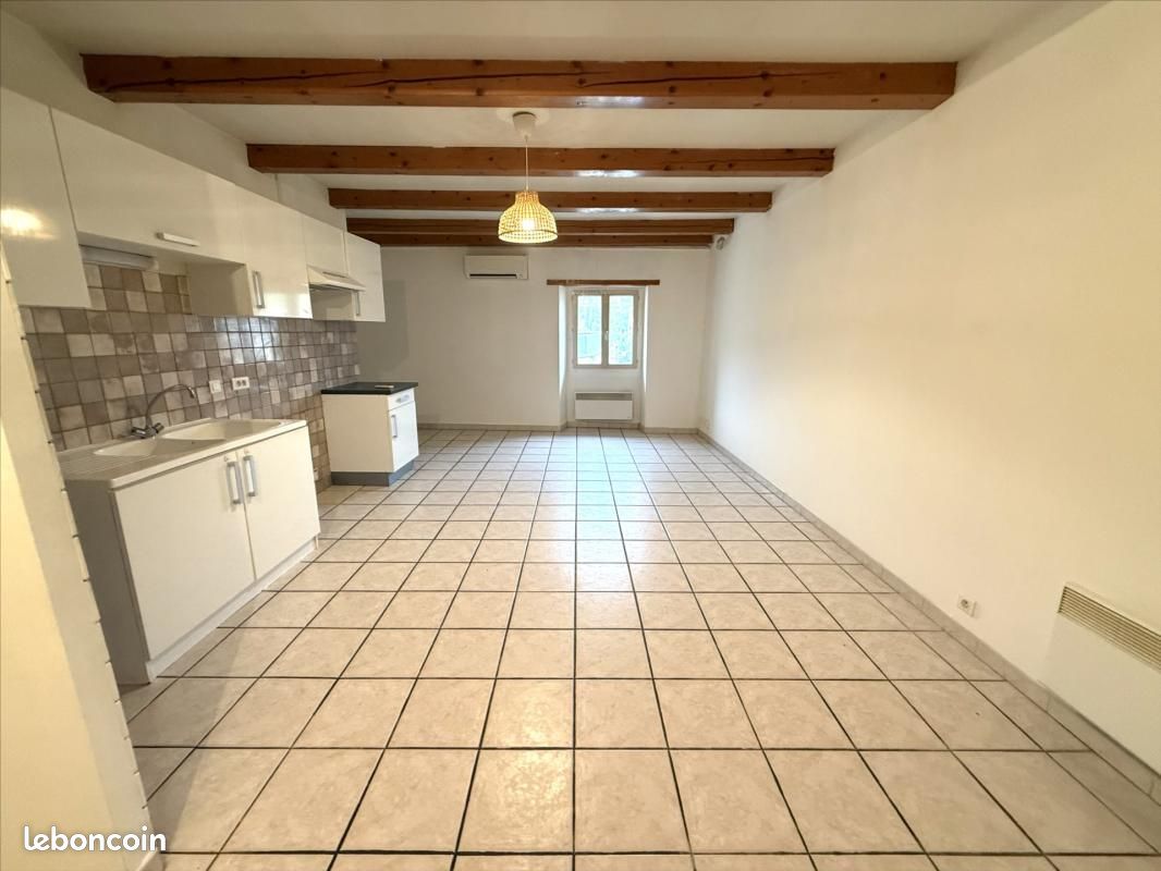 Appartement 3 pièces 65 m² · à Bouchet · 65 m² · 700 €/mois