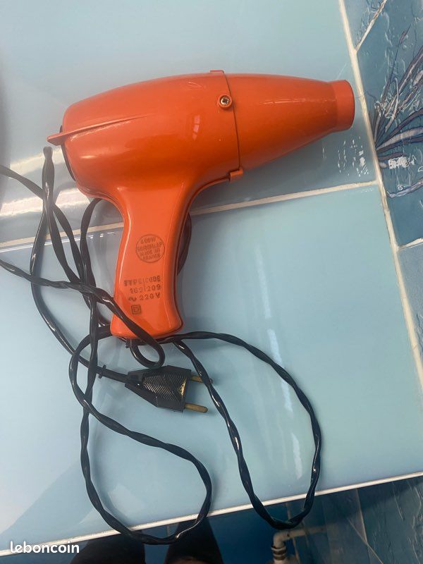 Sèche-cheveux Vintage Moulinex Orange Des Années 70 - 2 Vitesses, Bon état Fonctionnel