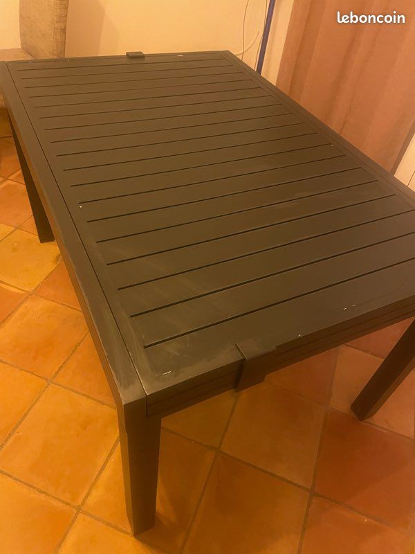 Table de jardin + chaise (image 2)