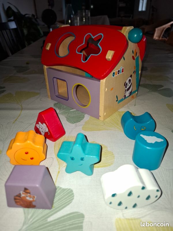 Jeu maison formes bébé en bois (image 2)