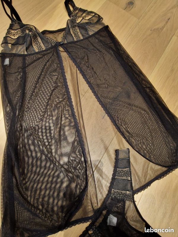 Ensemble nuisette et string neuf (image 9)