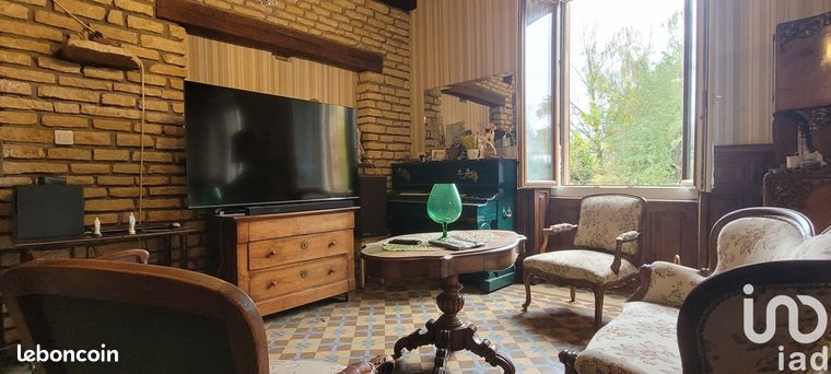 Maison 8 pièces 250 m²