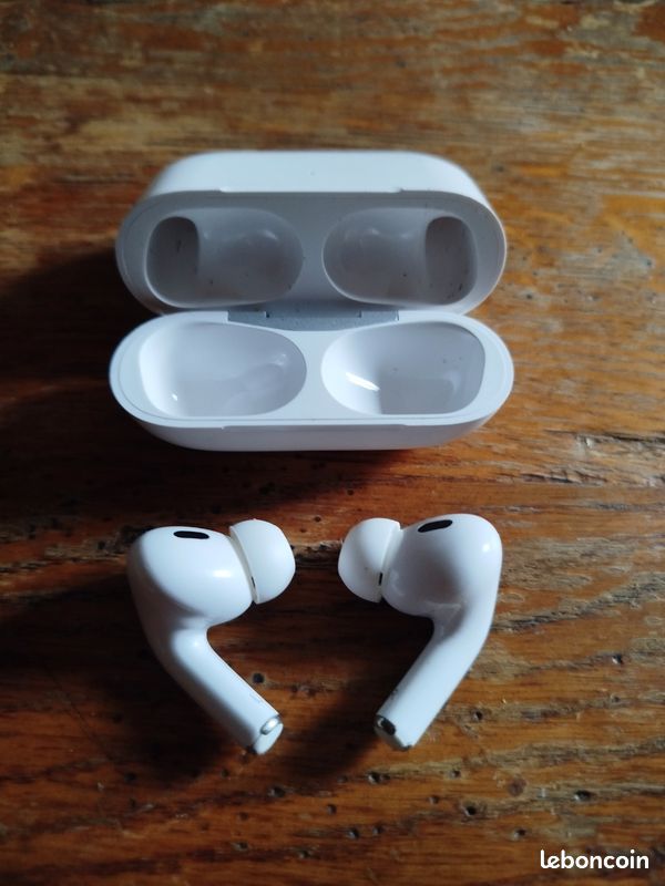 Airpods (image 1)
