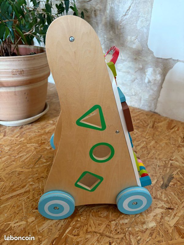 Chariot trotteur de marche en bois (image 4)