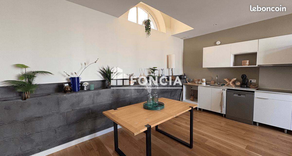 Appartement 2 pièces 49 m² · à Riom · 49 m² · 650 €