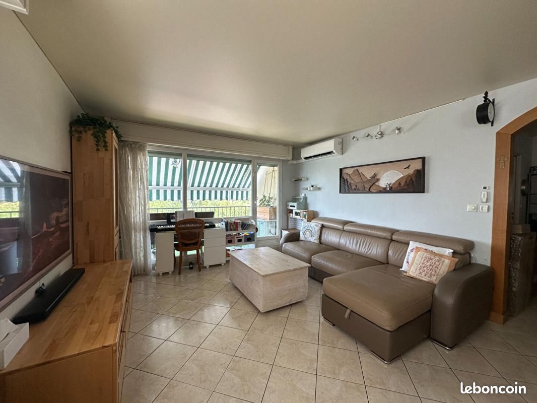 Appartement 4 pièces 86 m² · à Arpajon · 86 m² · 1 350 €