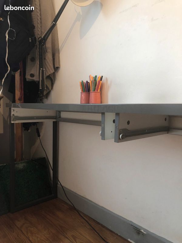 Bureau Ikea URGENT (image 2)