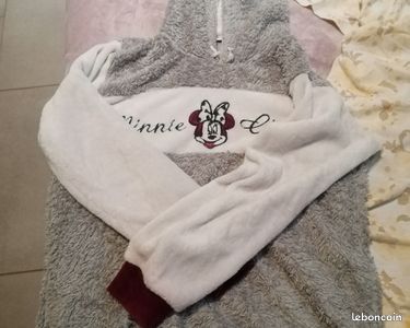Pull Minnie Disney taille L (image 1)