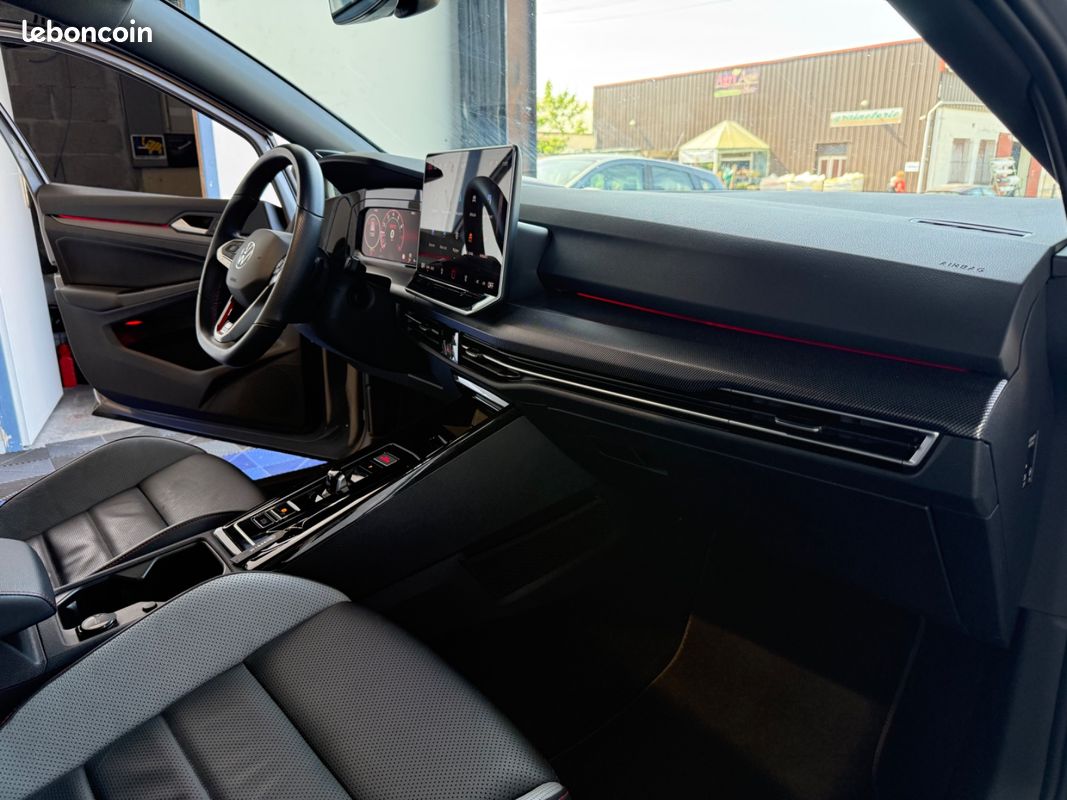 Volkswagen golf viii gti cs 2.0 tfsi clubsport (image 9)