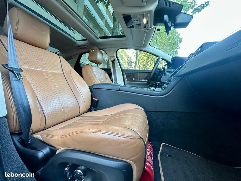 Jaguar XJ V6 3.0 300 CH BVA8 Portfolio (image 8)