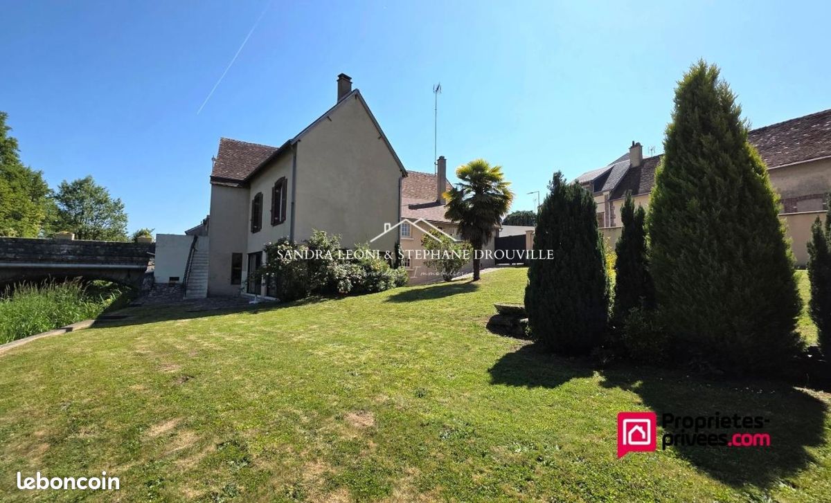 Maison 8 pièces 295 m² · à Chartres · 295 m² · 269 500 €