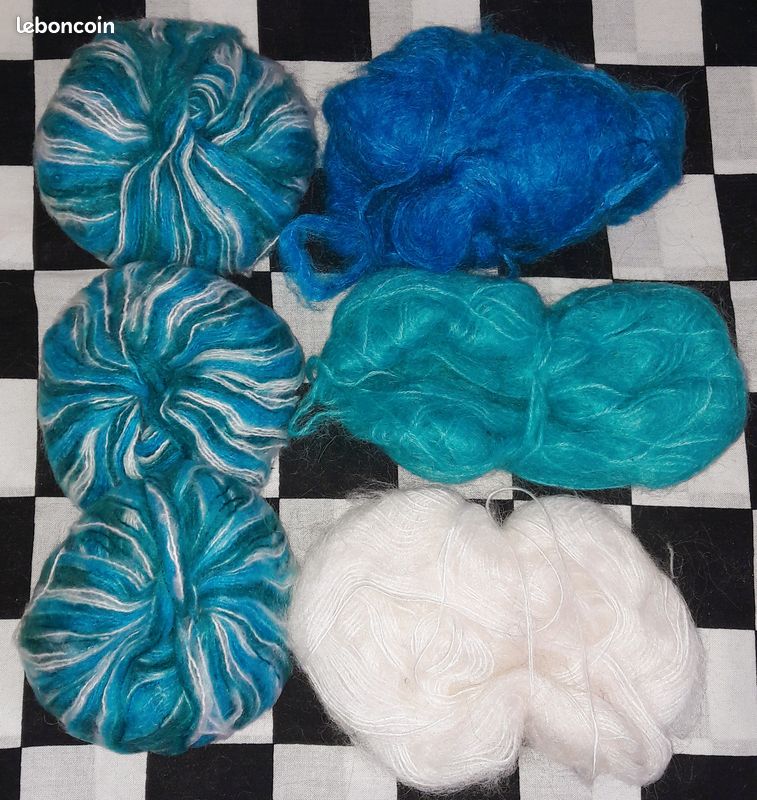 LOT de 6 pelotes neuves (155G au total) MOHAIR MÉLANGÉ, coloris assortis💦🔵⚪ (image 2)