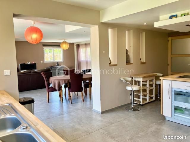 Maison 7 pièces 216 m² (image 3)