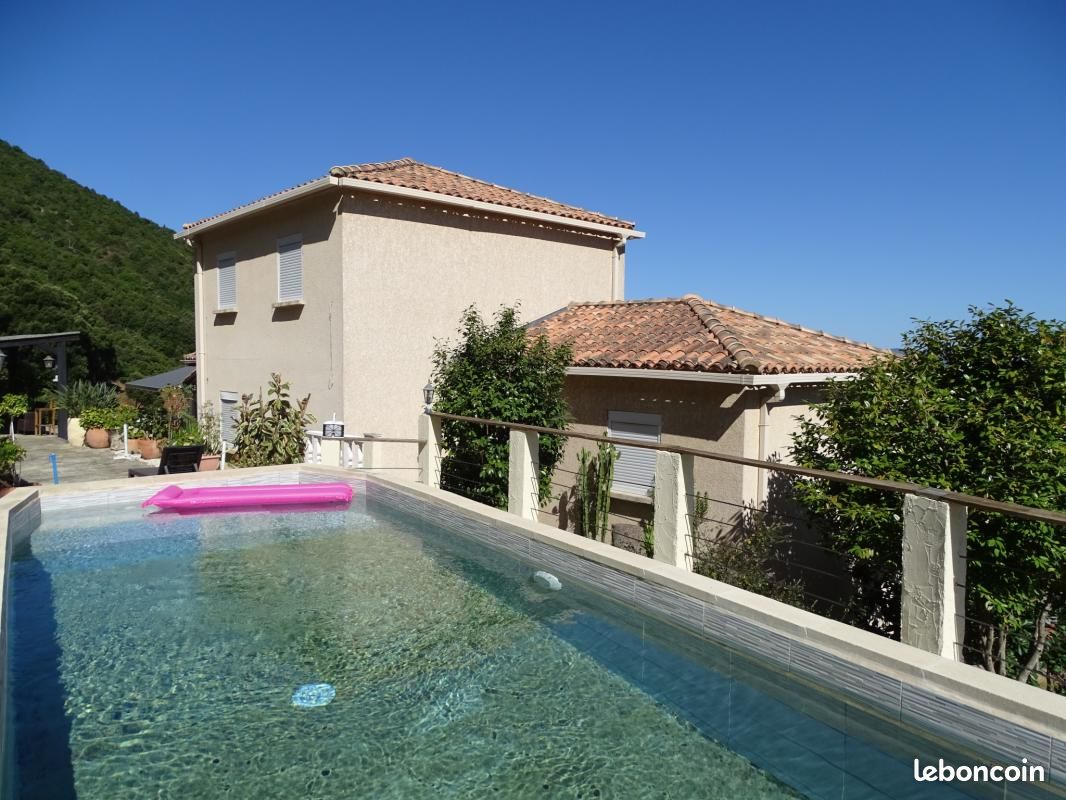 Maison 6 pièces 180 m² · à Calcatoggio · 180 m² · 945 000 €