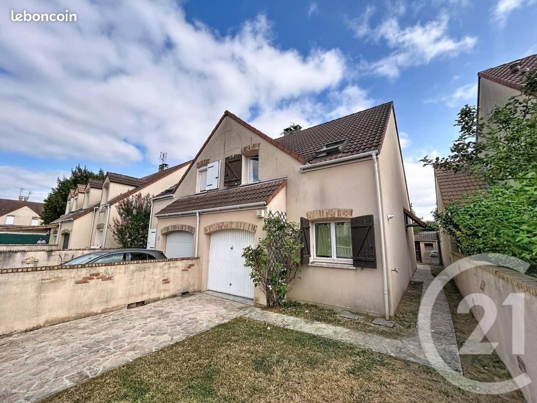 Maison 5 pièces 82 m² · à Brie-Comte-Robert · 82 m² · 294 000 €