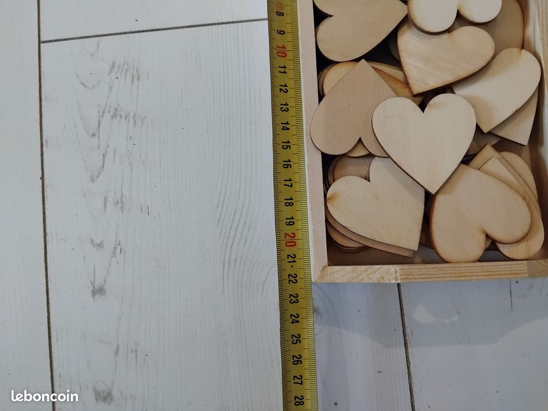 2 petits plateaux avec cœurs en bois (image 3)