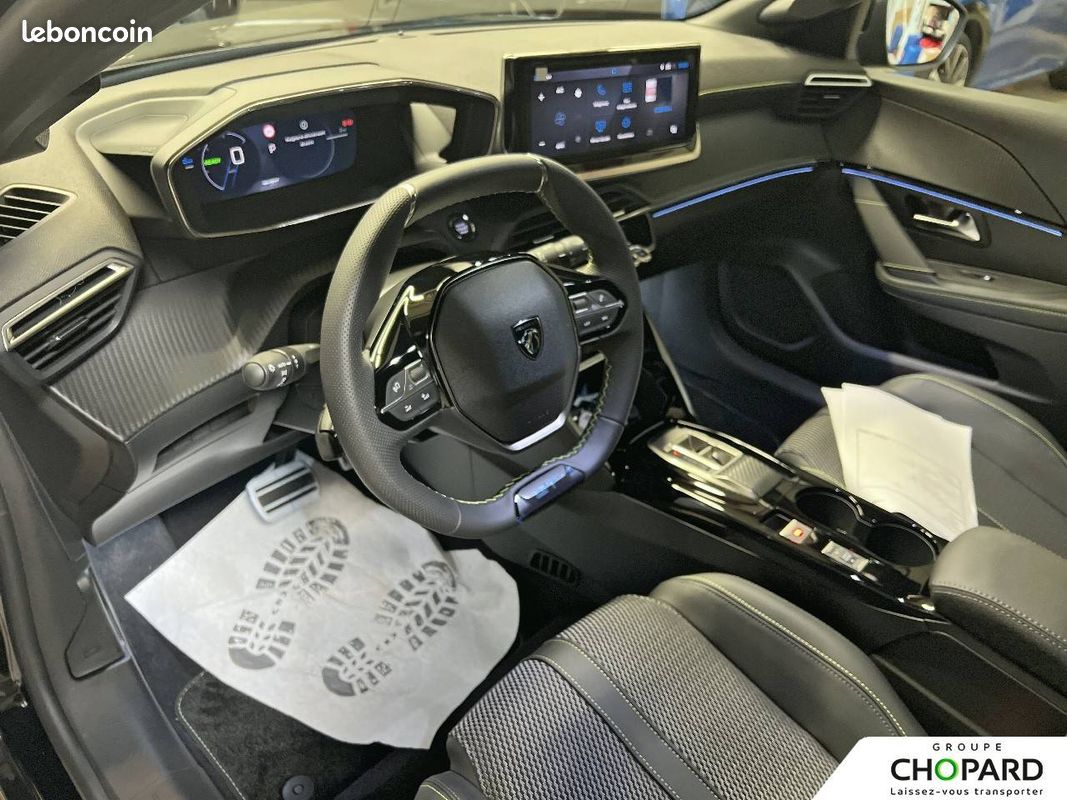 PEUGEOT 208 Electrique 54 kWh 156ch GT (image 10)