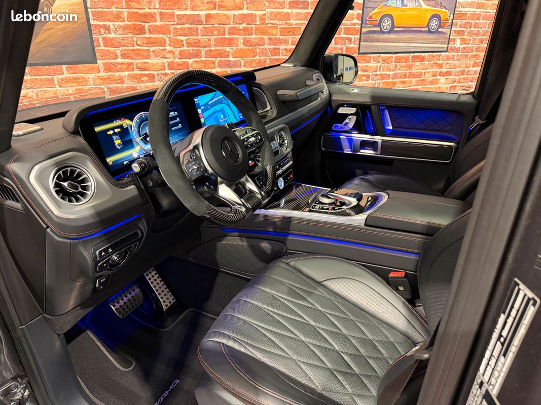 Mercedes benz classe g63 4.0 585 v8 4-matic + amg suivi mercedes - volant carbone - caméra 360° - toit ouvrant - ecran arriere mbux - carplay - pack interieur manufaktur - attelage - immat france (image 3)