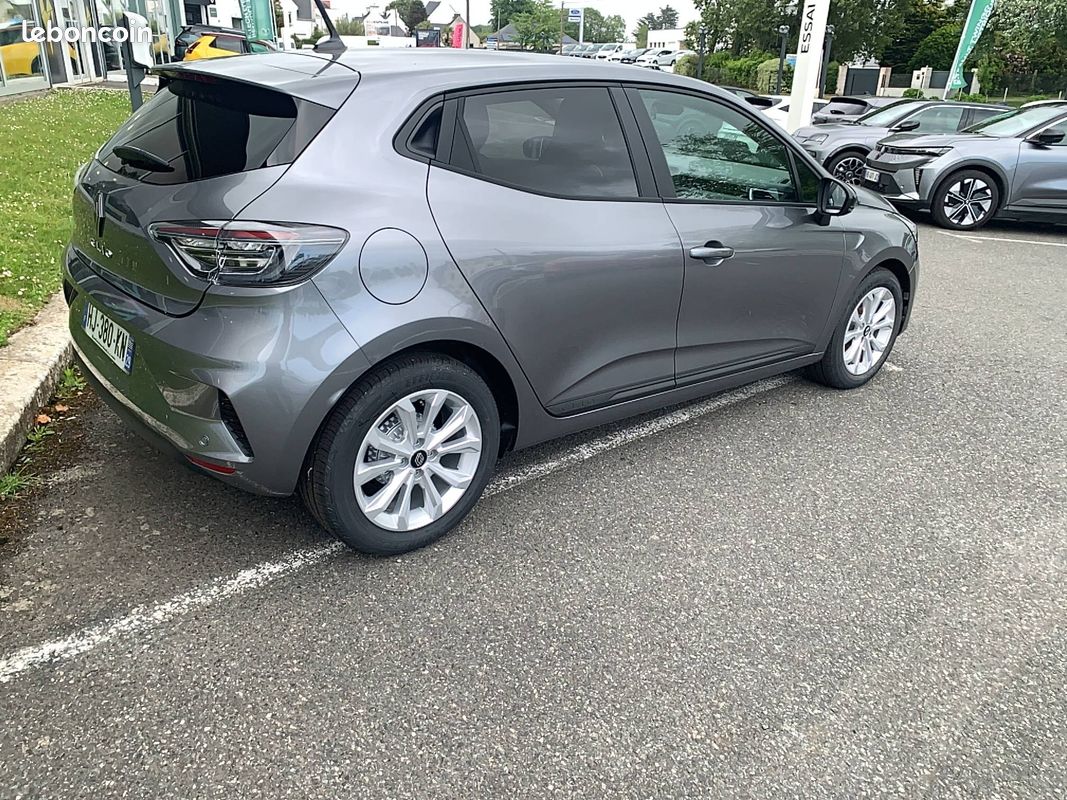 RENAULT Clio TCe 90 ch Generation (image 5)