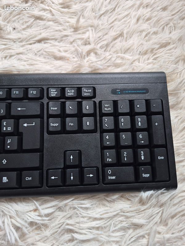 Clavier AZERTY - Neuf - Accessoires informatique