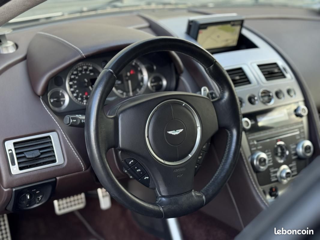 Aston Martin Rapide 6.0 V12 477 CH TOUCHTRONIC / SUIVI ASTON SUPERBE ÉTAT (image 5)