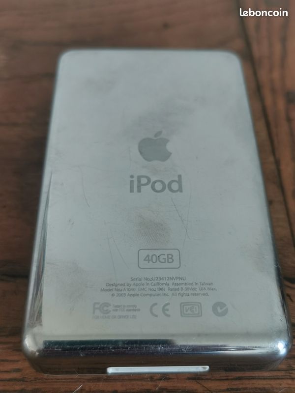 Véritable Rare Collection Apple iPod Classique 1st Génération 5GB - Blanc 1460 e