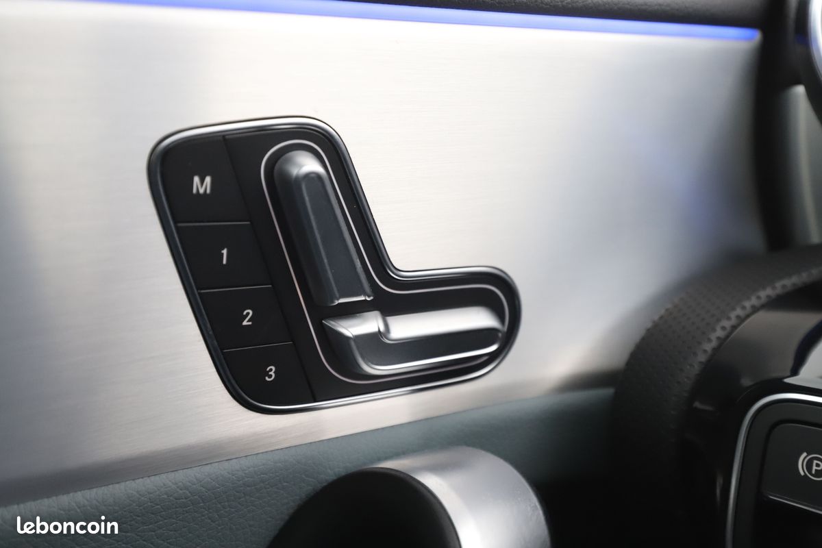 Mercedes-Benz Classe A 180 AMG Line 7G-DCT 136 ch (image 28)