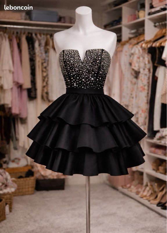 Robe Noire Femme BCBG Paris - Taille 2 (US) - Occasion Très Bon état - Style Classique Et élégant