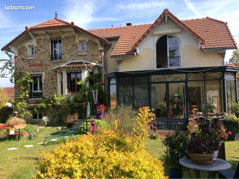 Maison 10 pièces 200 m² · à Vaires-sur-Marne · 200 m² · 830 000 €