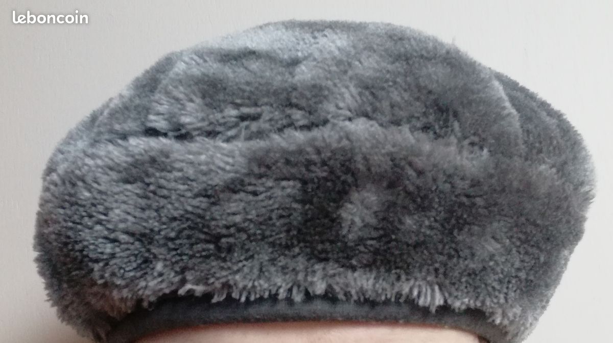 Béret peluche gris (image 1)