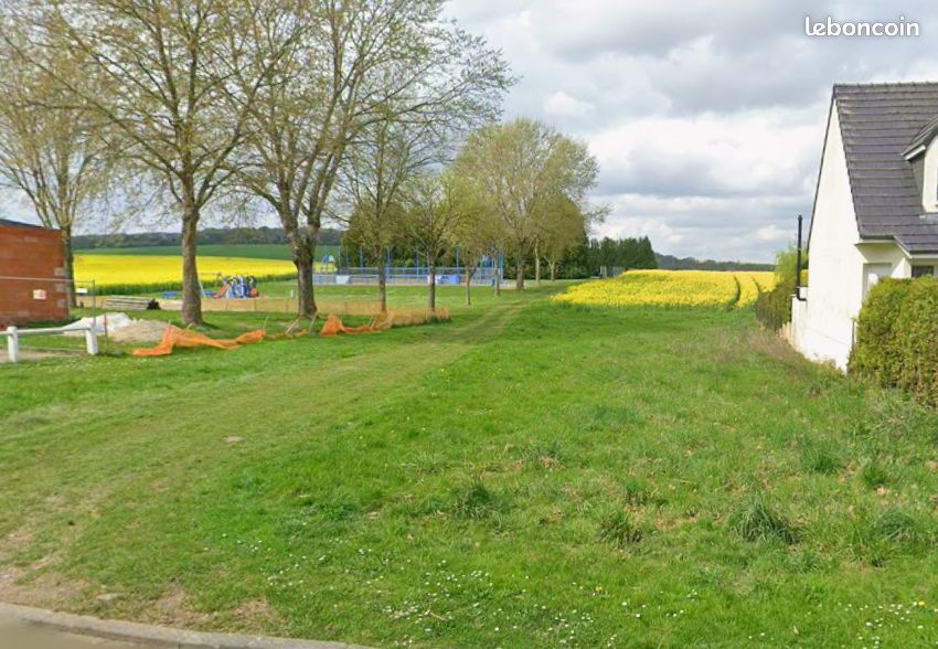 Terrain 988 m² Hailles · à Moreuil · 88 000 €