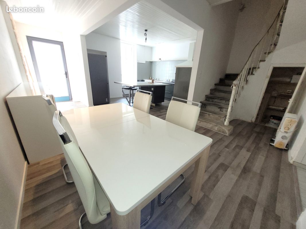 Maison 5 pièces 125 m² · à Fleury · 125 m² · 158 000 €