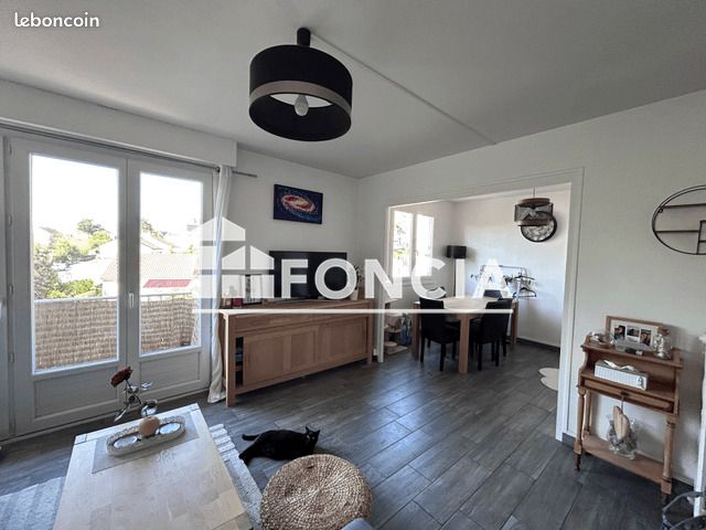 Appartement 3 pièces 65 m² · à La Roche-sur-Yon · 65 m² · 750 €