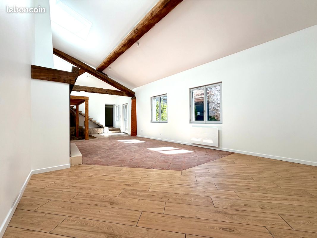 Maison 6 pièces 153 m² · à Saint-Laurent-d'Agny · 152,5 m² · 459 000 €