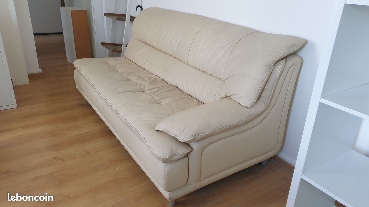 Canapé 3 ou 4 places cuir beige très confortable (image 2)