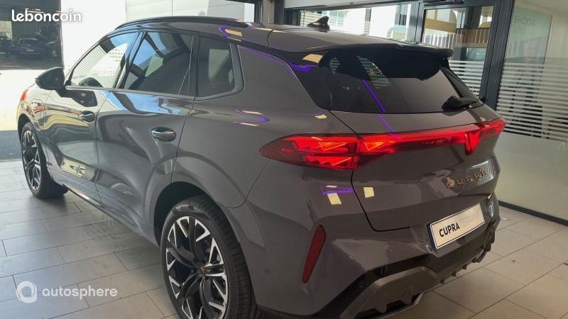 Cupra Terramar 1.5 eHybrid 272ch VZ DSG6 (image 4)
