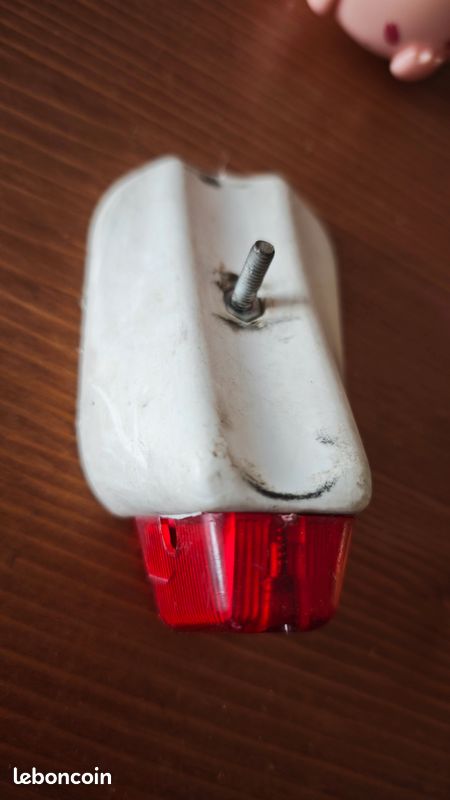 Feu Rouge Arrière Vélo Vintage CABBIALUX ZF PRIMATO – Plastique Blanc – Années 50